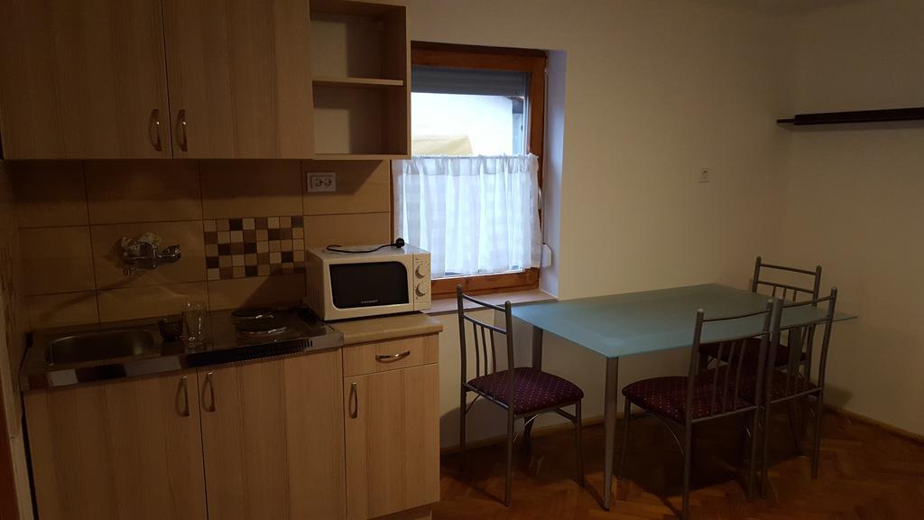 M&M Apartman Tiszafured Luaran gambar